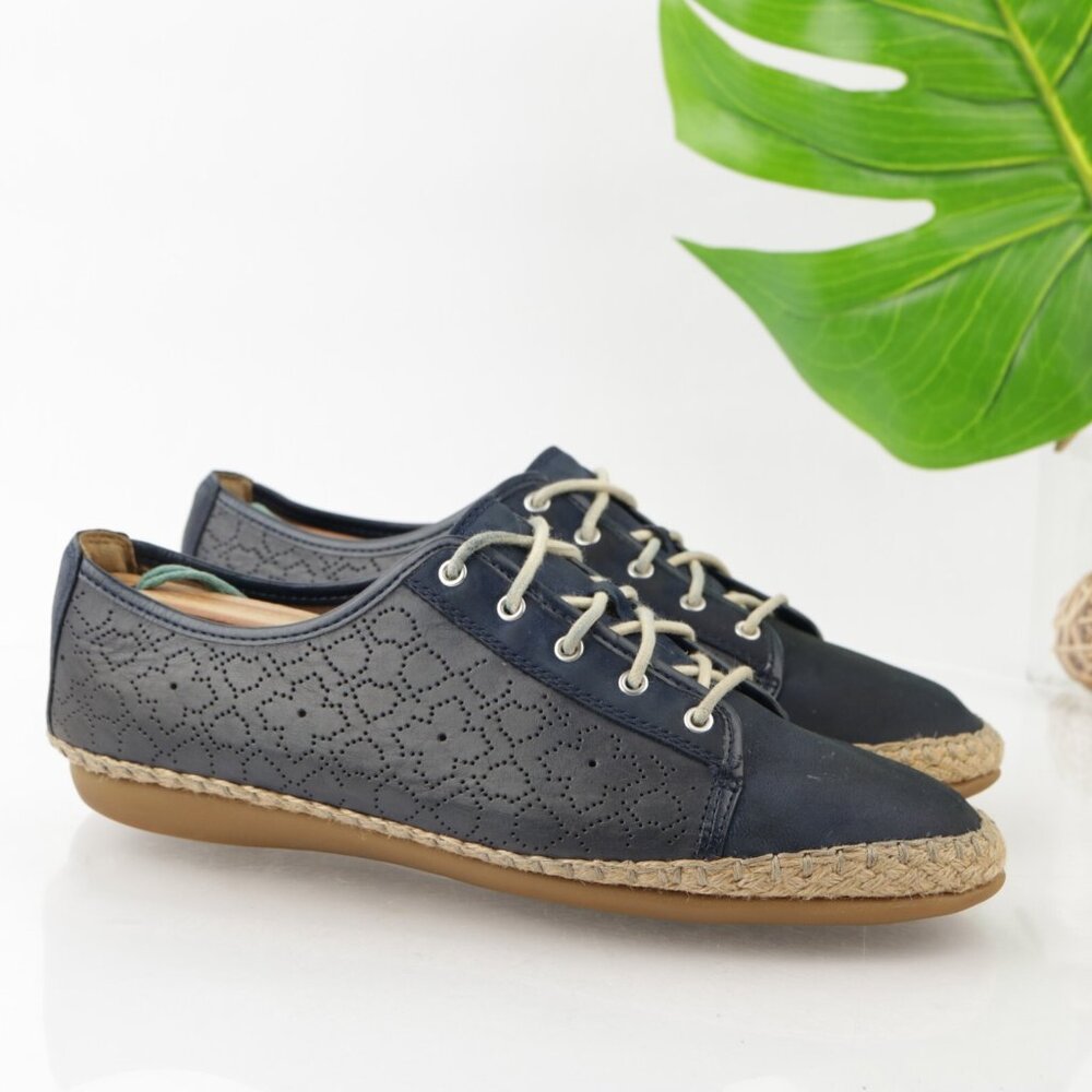 Clarks Womens Reeney Rita Oxford Size 9.5 Navy Leather Lace Up Walking Shoe Flat